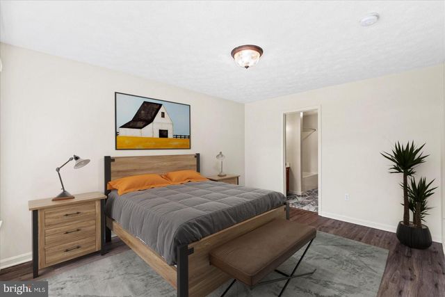 321 3RD ST, Colonial Beach, VA 22443