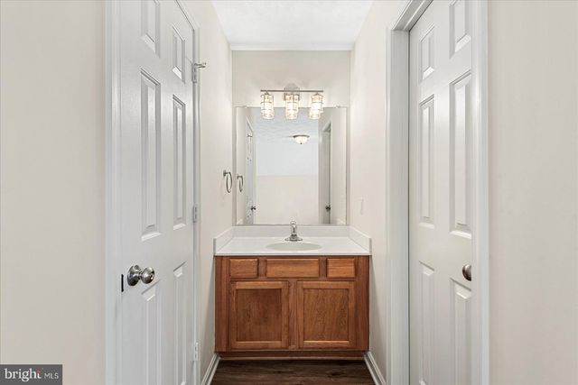 321 3RD ST, Colonial Beach, VA 22443