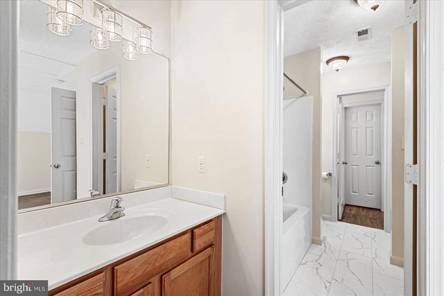 321 3RD ST, Colonial Beach, VA 22443