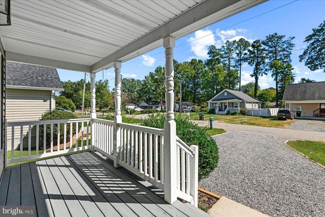 321 3RD ST, Colonial Beach, VA 22443