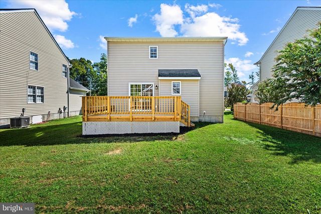 321 3RD ST, Colonial Beach, VA 22443