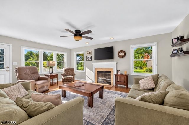 12 John Reading Rd, Readington Twp., NJ 08822