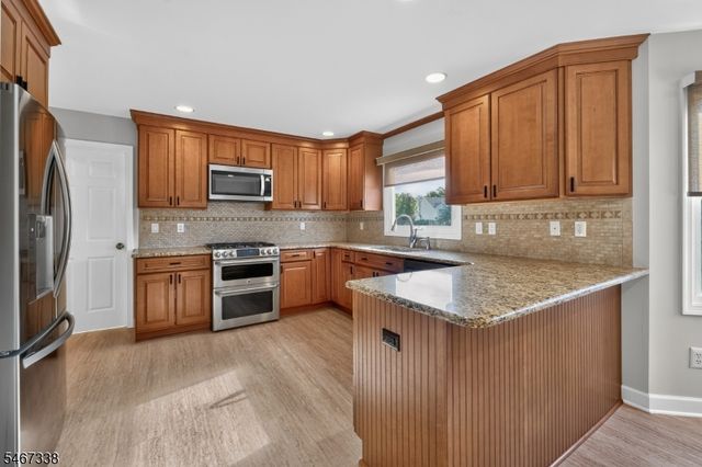 12 John Reading Rd, Readington Twp., NJ 08822
