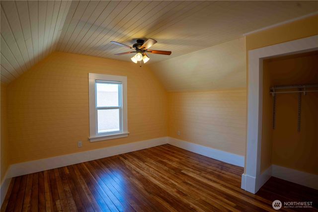 304 Sumas Ave, Sumas, WA 98295
