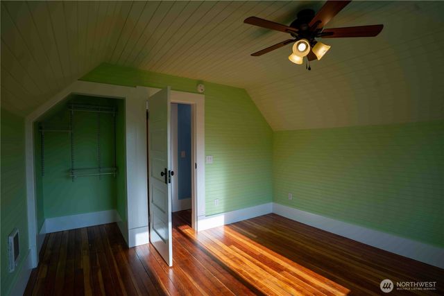 304 Sumas Ave, Sumas, WA 98295