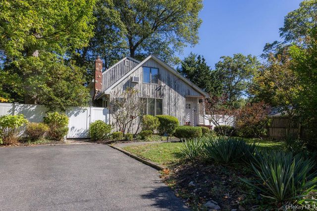 3 Beacon Drive, Sound Beach, NY 11789