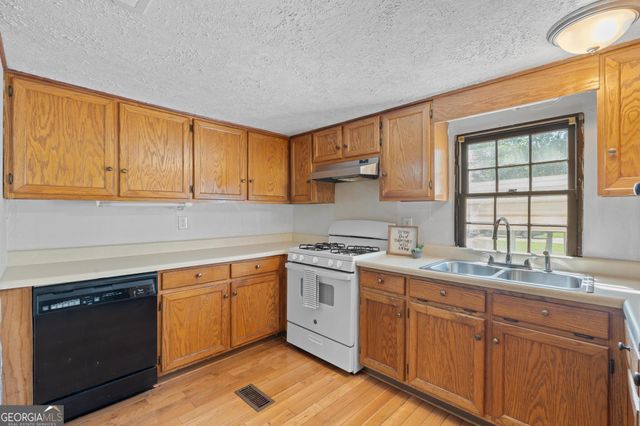 176 Midland Street, Williamson, GA 30292