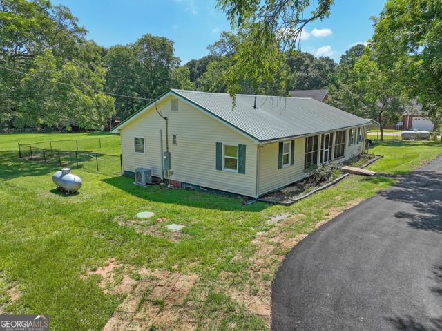 176 Midland Street, Williamson, GA 30292