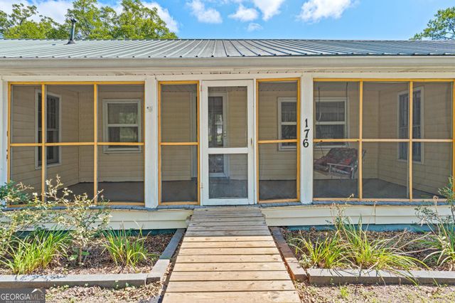 176 Midland Street, Williamson, GA 30292