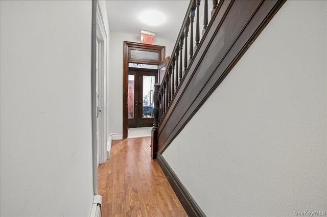 4384 Carpenter Avenue, Bronx, NY 10466