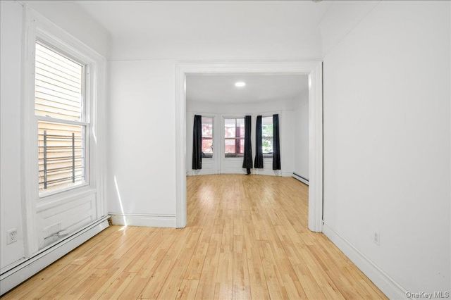 4384 Carpenter Avenue, Bronx, NY 10466