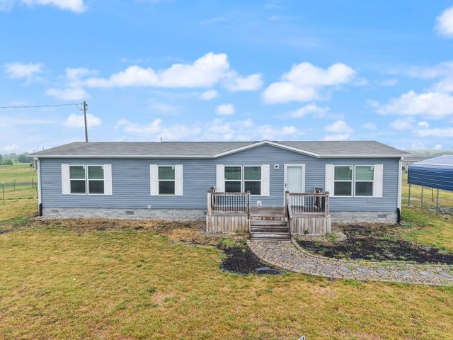 67 Wolf Bend, East Bernstadt, KY 40729