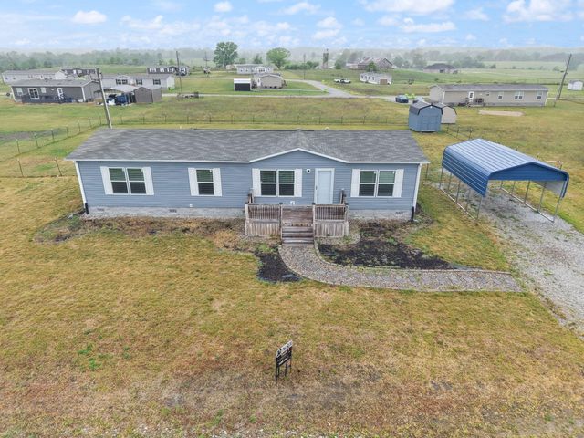67 Wolf Bend, East Bernstadt, KY 40729