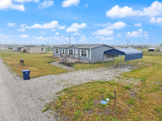 67 Wolf Bend, East Bernstadt, KY 40729