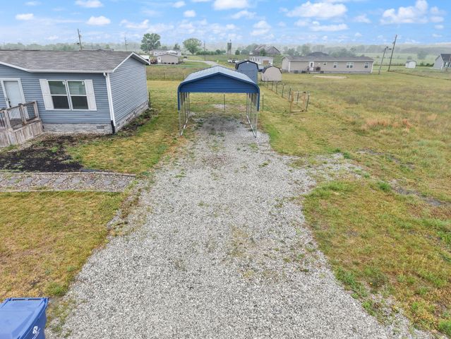 67 Wolf Bend, East Bernstadt, KY 40729