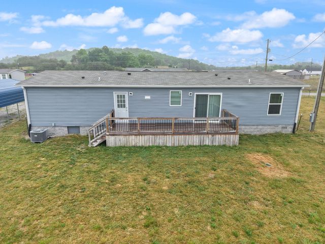67 Wolf Bend, East Bernstadt, KY 40729