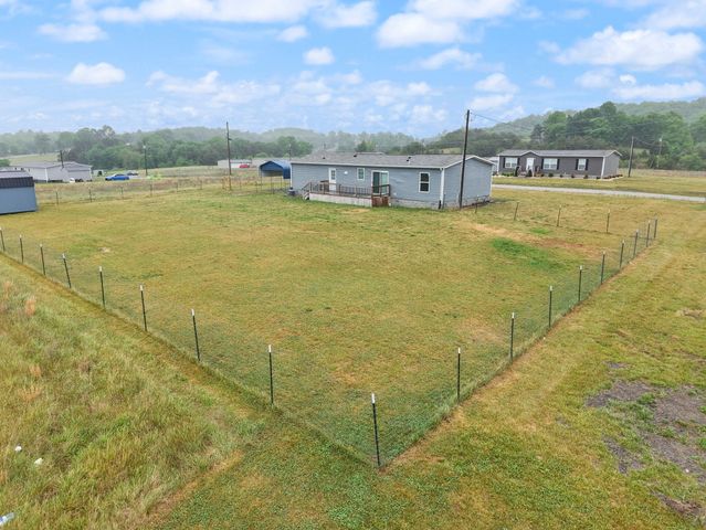 67 Wolf Bend, East Bernstadt, KY 40729
