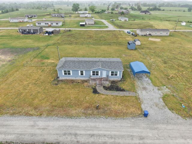 67 Wolf Bend, East Bernstadt, KY 40729