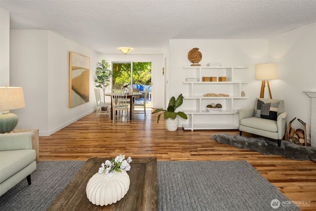 4220 191st Street SW, Lynnwood, WA 98036