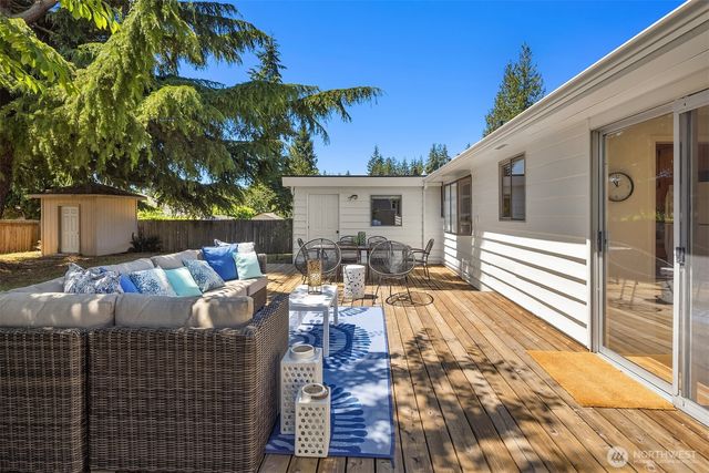 4220 191st Street SW, Lynnwood, WA 98036