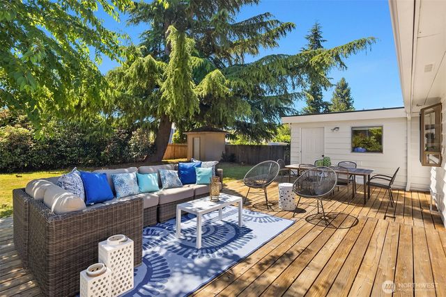 4220 191st Street SW, Lynnwood, WA 98036