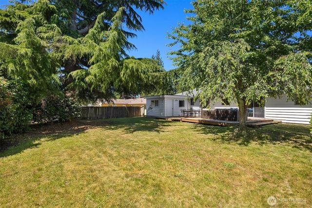 4220 191st Street SW, Lynnwood, WA 98036
