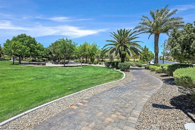 272 Finsbury Court, Las Vegas, NV 89148