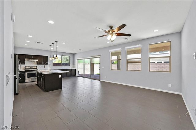 272 Finsbury Court, Las Vegas, NV 89148