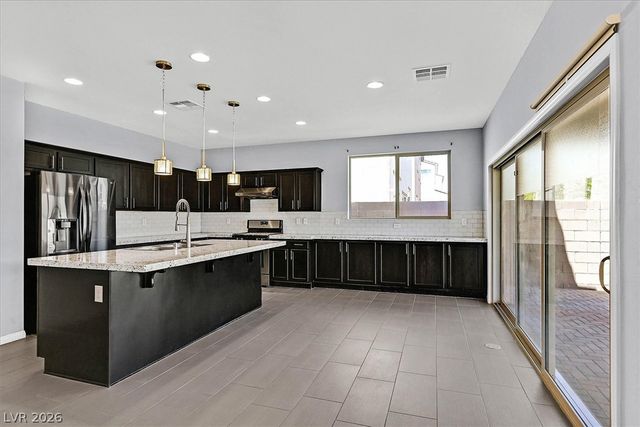 272 Finsbury Court, Las Vegas, NV 89148