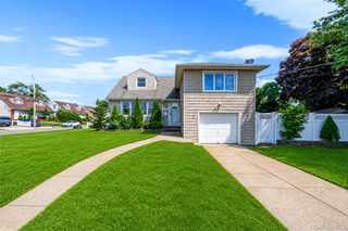 106 Casino Street, Freeport, NY 11520