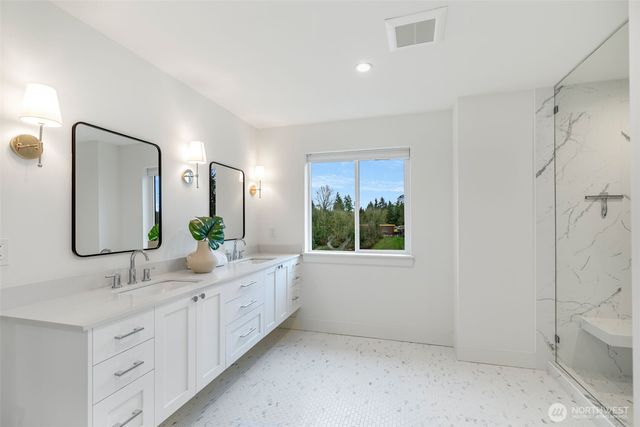 6738 21st Avenue SW, Seattle, WA 98106