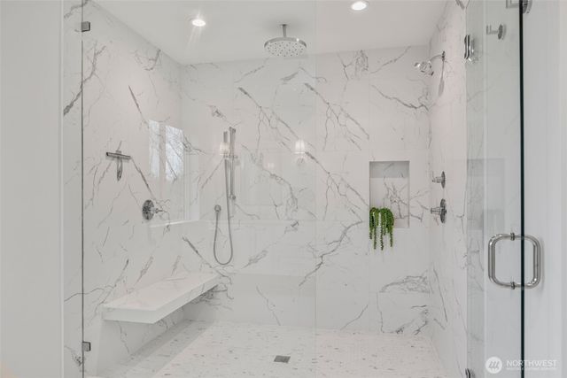 6738 21st Avenue SW, Seattle, WA 98106