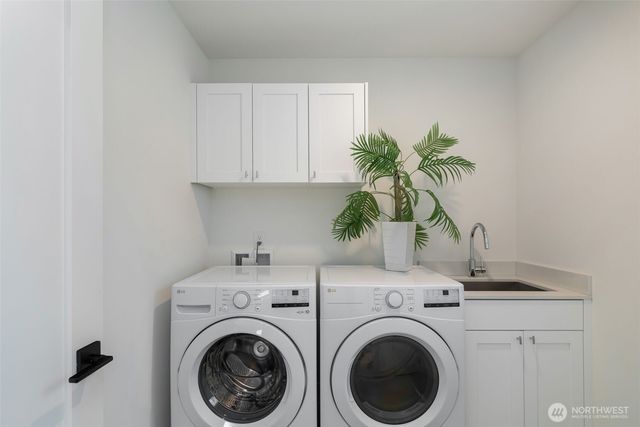 6738 21st Avenue SW, Seattle, WA 98106