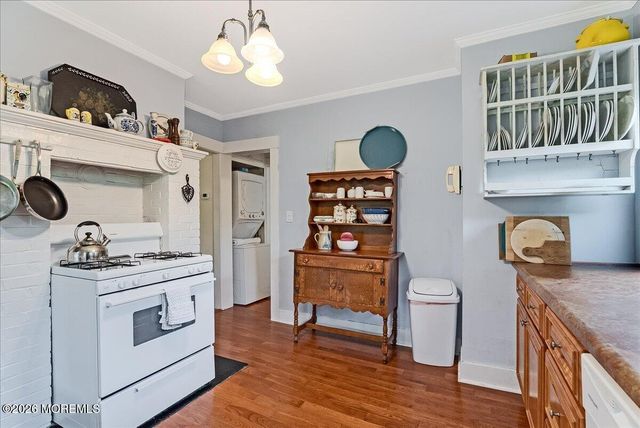 8 2nd Avenue, Sea Girt, NJ 08750