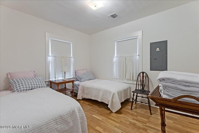 8 2nd Avenue, Sea Girt, NJ 08750