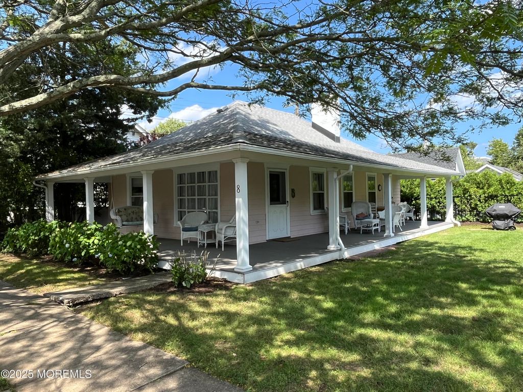 8 2nd Avenue, Sea Girt, NJ 08750