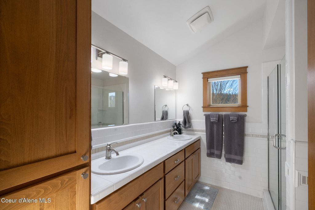 4083 W SHOREVIEW LN, Coeur d'Alene, ID 83814 photo 25