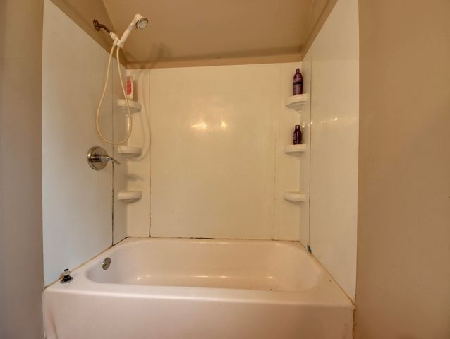 5939 W Van Gogh Trail, La Porte, IN 46350