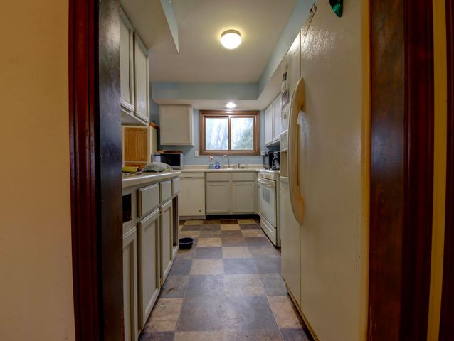 5939 W Van Gogh Trail, La Porte, IN 46350