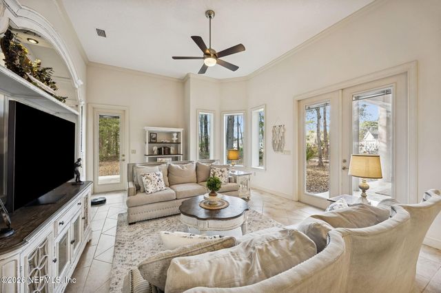 283 ESTATES Drive, Palatka, FL 32177