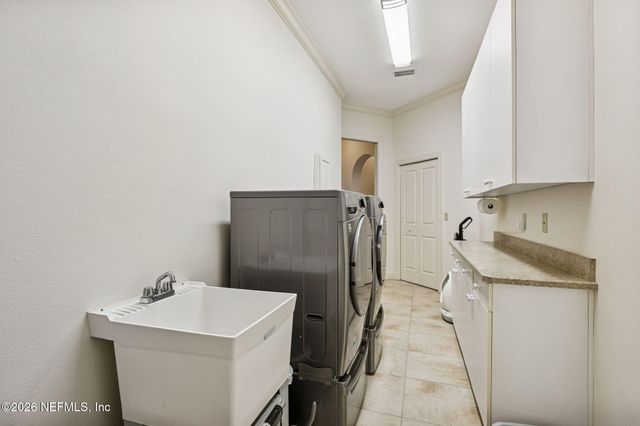 283 ESTATES Drive, Palatka, FL 32177