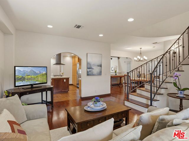 2026 Greenfield Avenue, Los Angeles, CA 90025