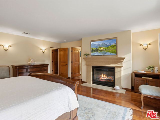 2026 Greenfield Avenue, Los Angeles, CA 90025