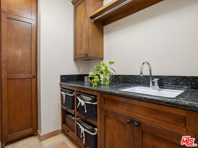 2026 Greenfield Avenue, Los Angeles, CA 90025