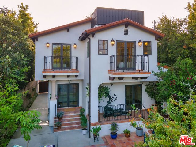 2026 Greenfield Avenue, Los Angeles, CA 90025