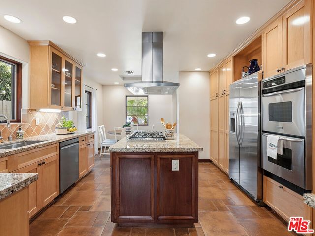 2026 Greenfield Avenue, Los Angeles, CA 90025