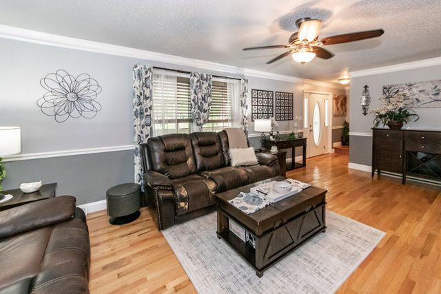 194 Pecan Drive, Summerville, SC 29483