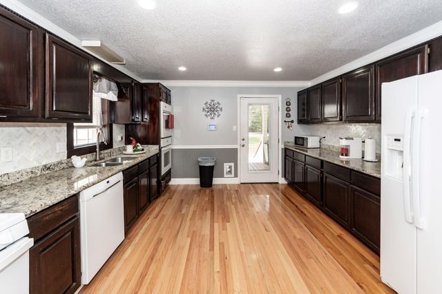 194 Pecan Drive, Summerville, SC 29483