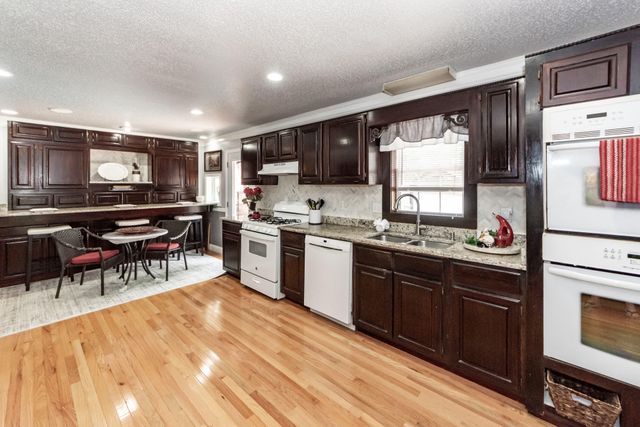 194 Pecan Drive, Summerville, SC 29483