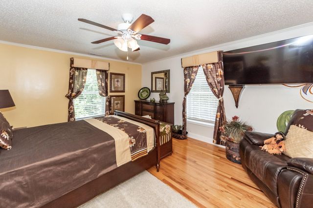 194 Pecan Drive, Summerville, SC 29483